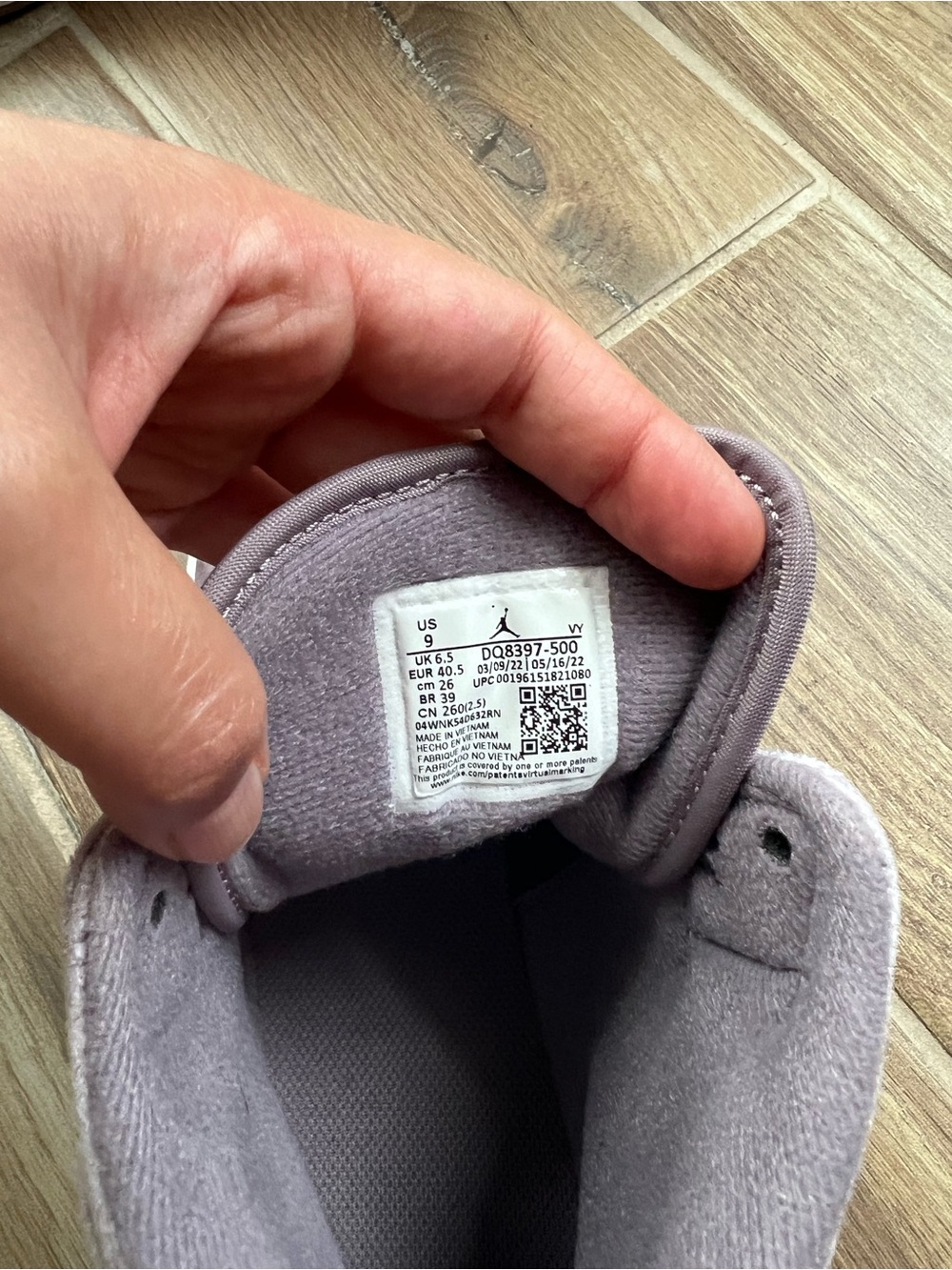 Jordan Mid-Top Velvet Sneakers in Mauve - Picture 5 of 8